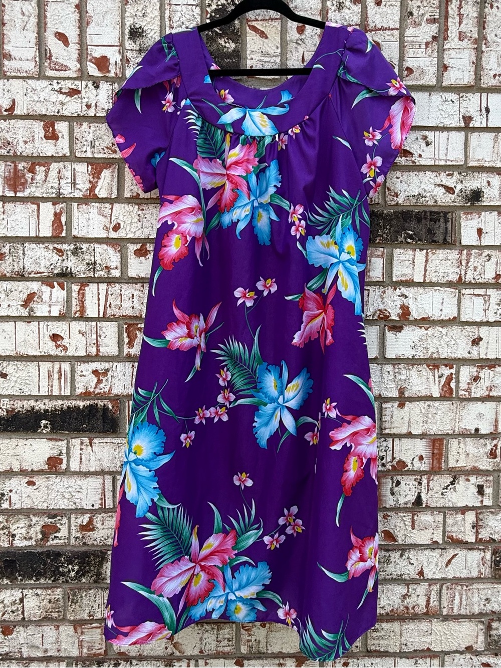 Vintage Royal Creations Purple Hawaiian Floral Dres Sz. Lg